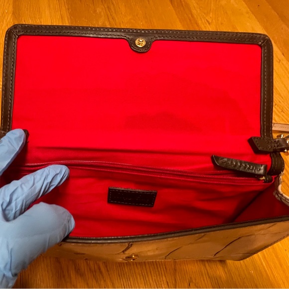 Authentic Dooney & Bourke Croc Embossed Crossbody Clutch Bag | 44” Strap - Picture 5 of 8